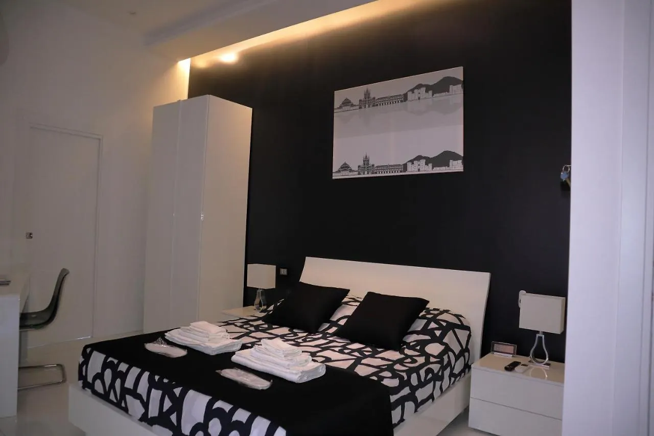 Rettifilo 201 Exclusive Rooms Naples Italy